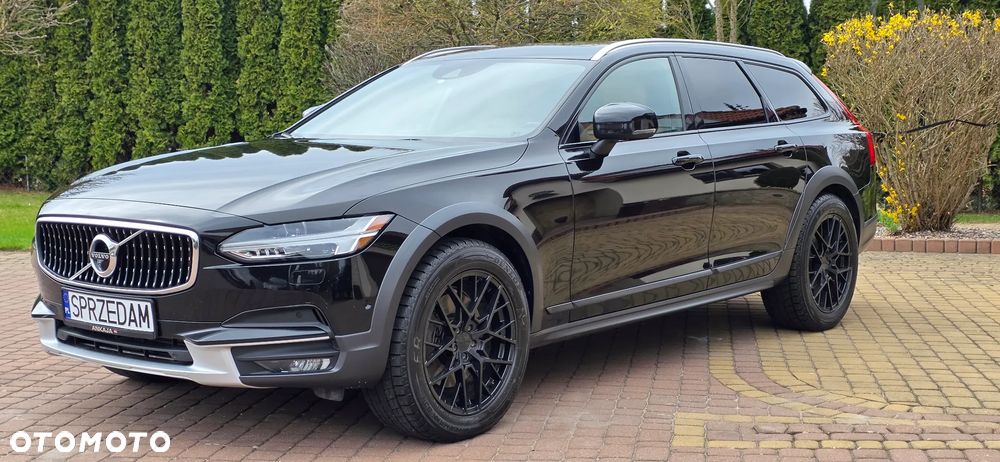 Volvo V90 Cross Country T6 AWD Pro - 1