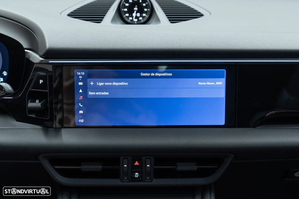 Porsche Macan Electric 4 - 46