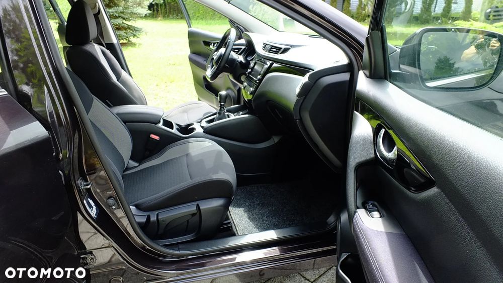 Nissan Qashqai 1.3 DIG-T N-Connecta - 15