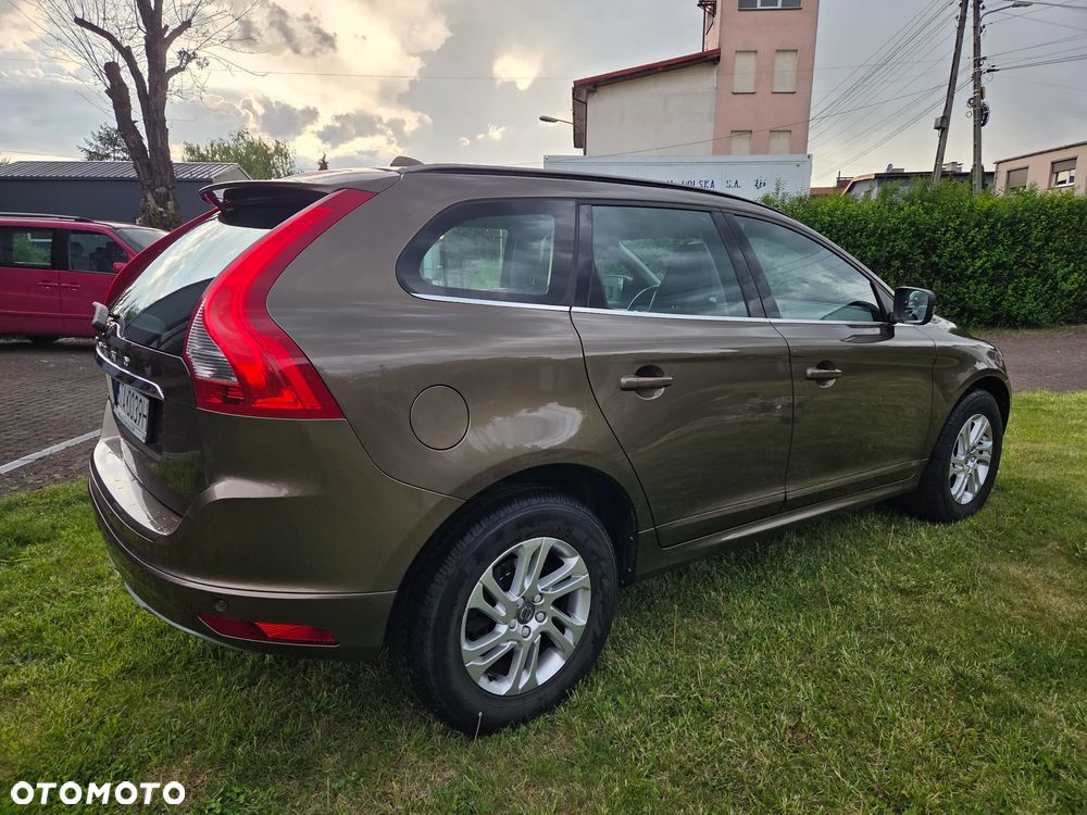 Volvo XC 60 D3 Drive-E Momentum - 22