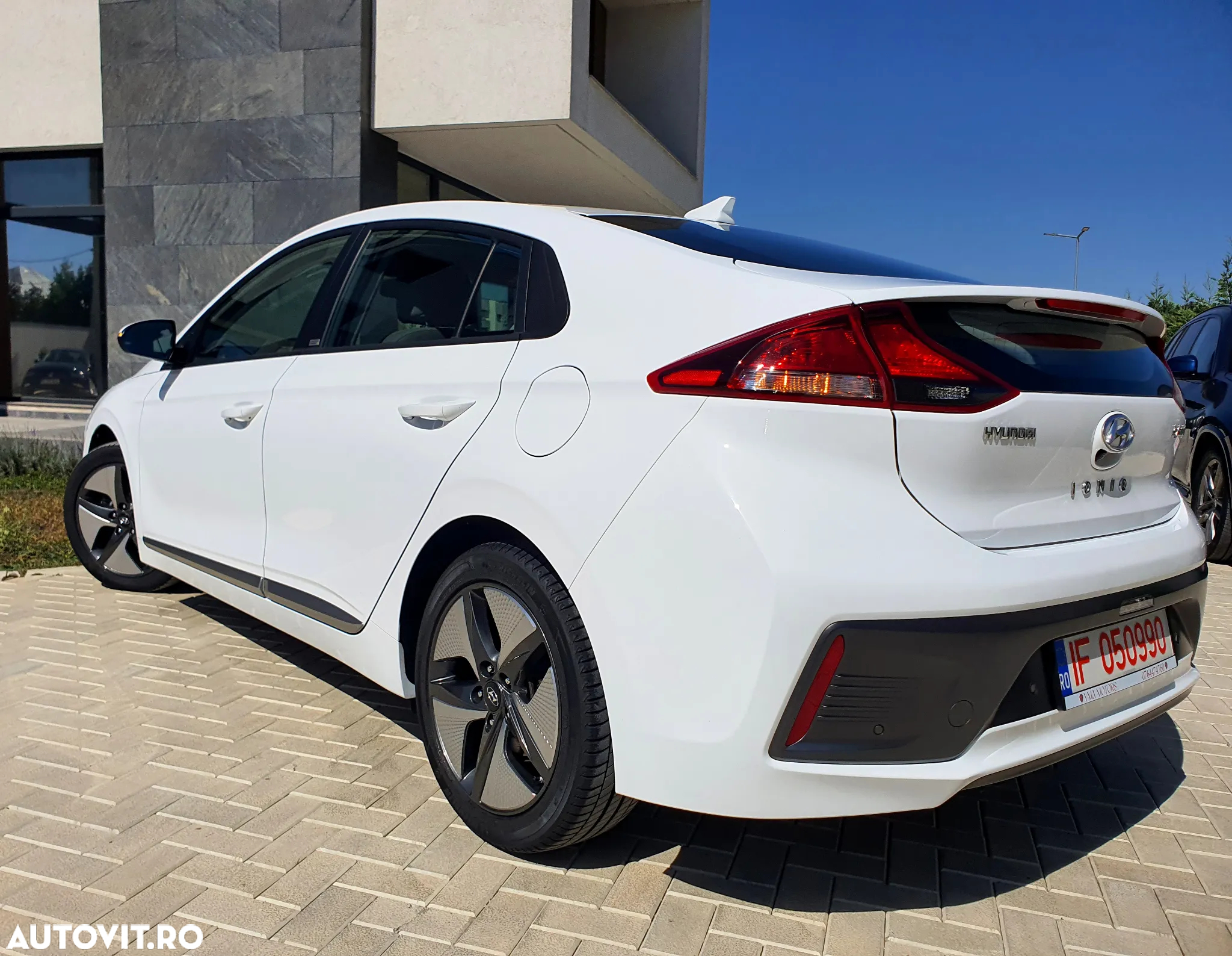 Hyundai IONIQ Plug-in-Hybrid 1.6 GDI Style - 8