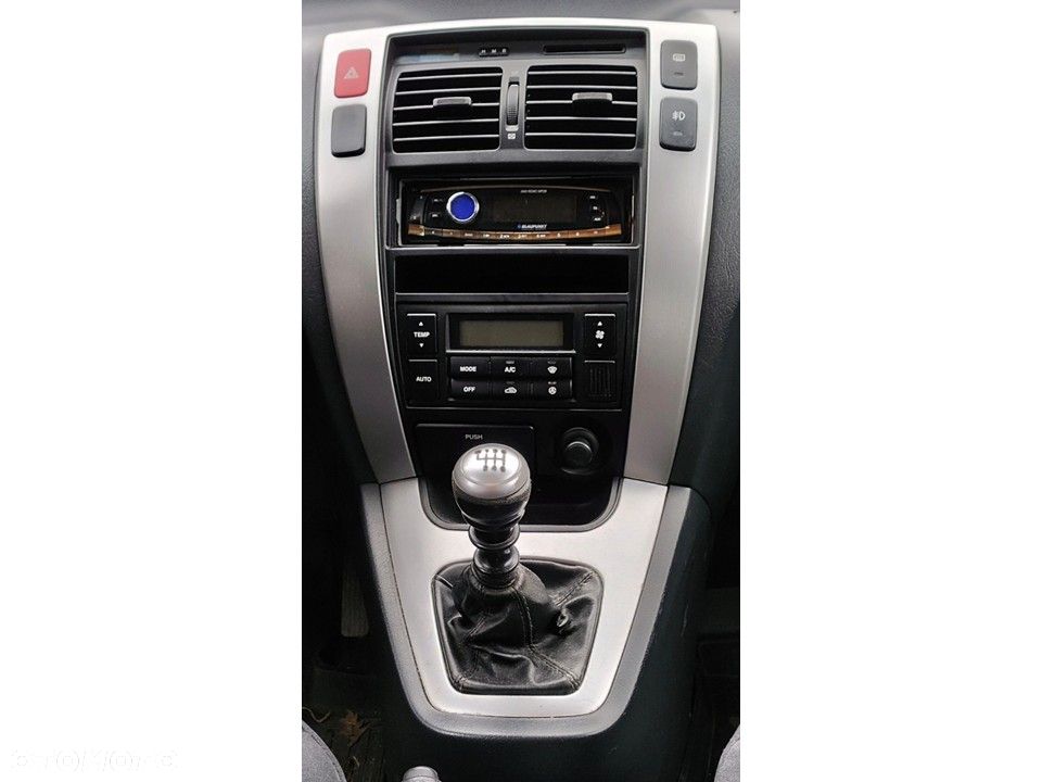 Hyundai Tucson 2.0 CRDi VGT 4WD GLS - 11