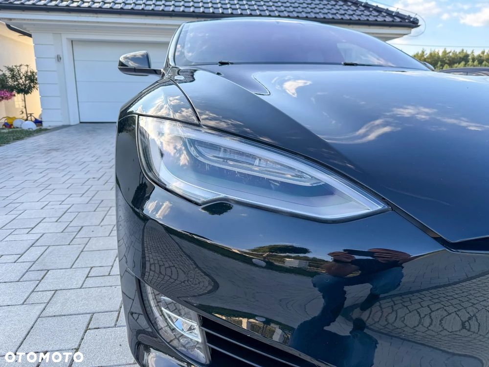 Tesla Model S Performance - 15