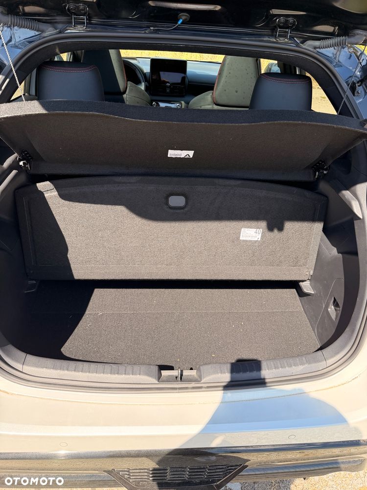 Toyota Yaris Hybrid 1.5 GR Sport - 7