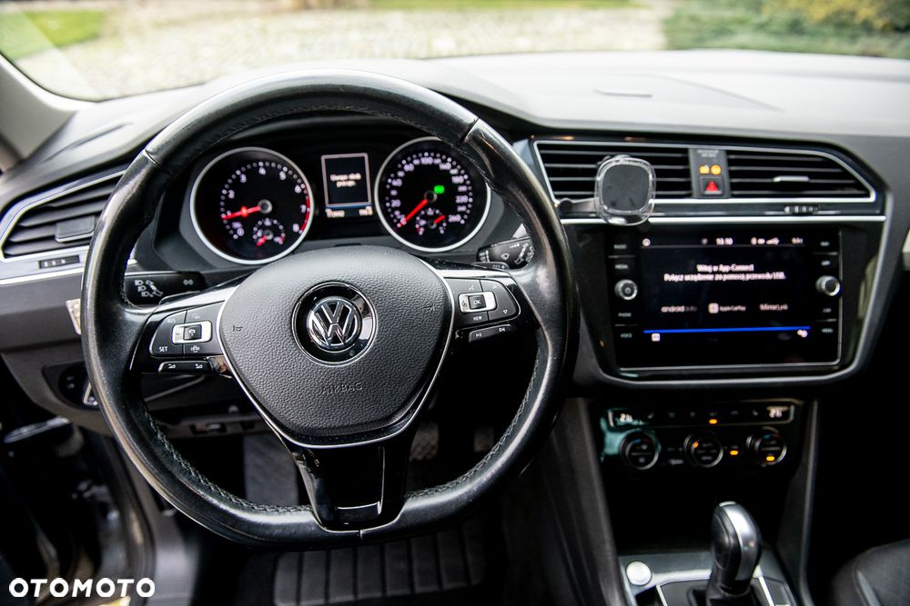 Volkswagen Tiguan - 2