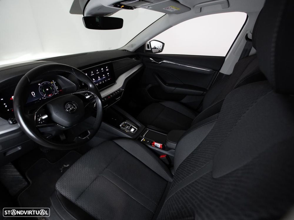 Skoda Octavia Break 2.0 TDI DSG First Edition - 8