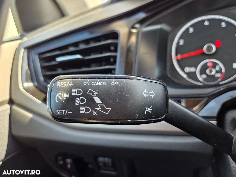 Volkswagen Polo 1.0 TSI Comfortline - 16