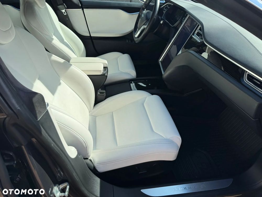 Tesla Model S 100 D Performance - 16