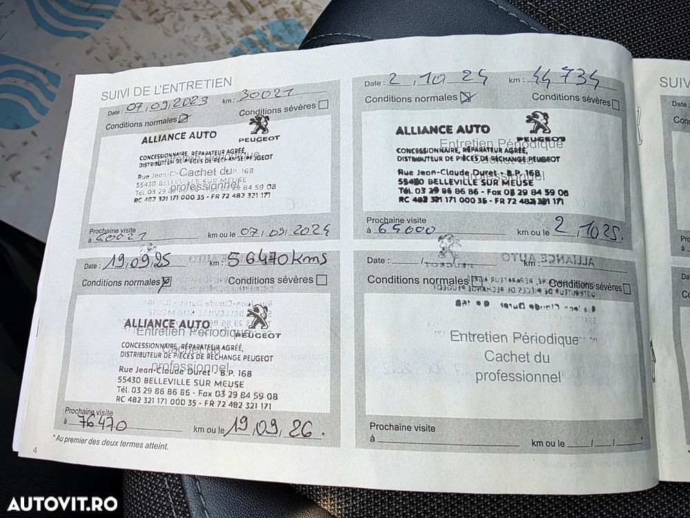 Peugeot 2008 PureTech 130 EAT8 GT - 38