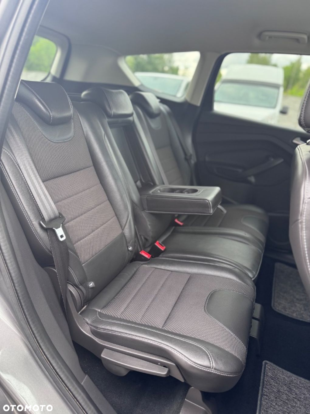 Ford Kuga - 35