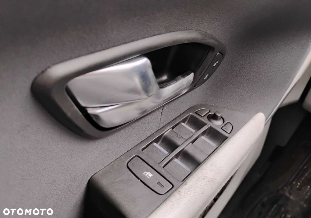 Land Rover Range Rover Evoque - 11