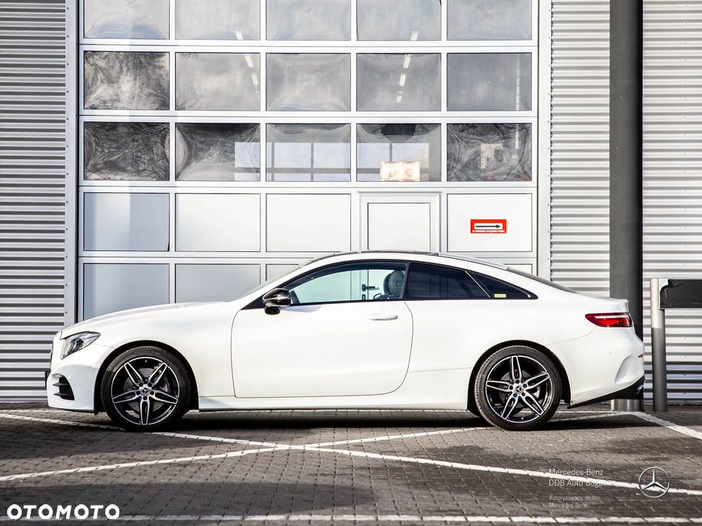 Mercedes-Benz Klasa E 220 d 4-Matic 9G-TRONIC - 18