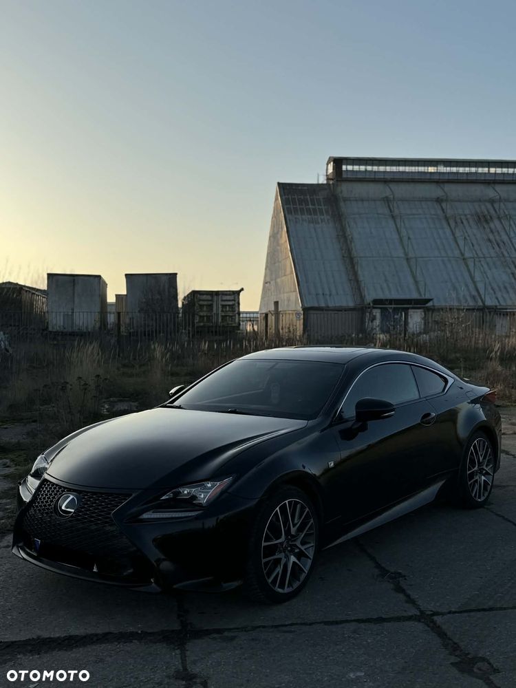 Lexus RC - 9