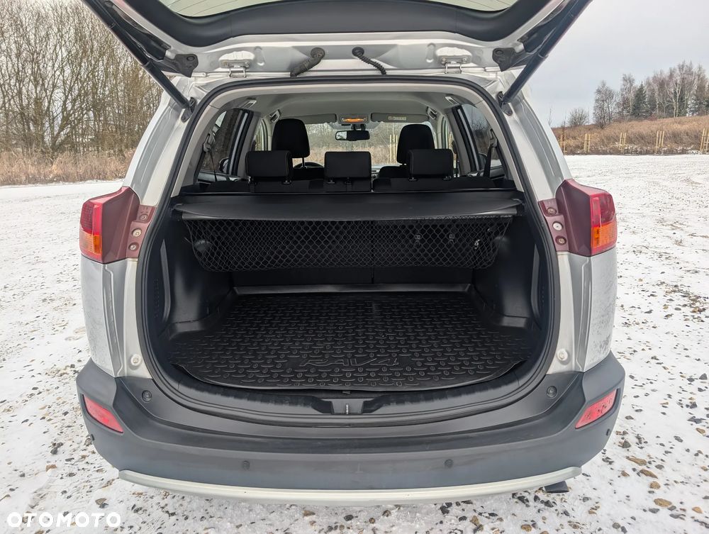 Toyota RAV4 2.0 D-4D Premium - 17