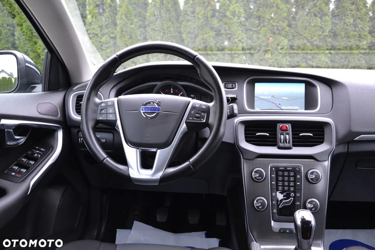 Volvo V40 D2 Drive-E Summum - 10