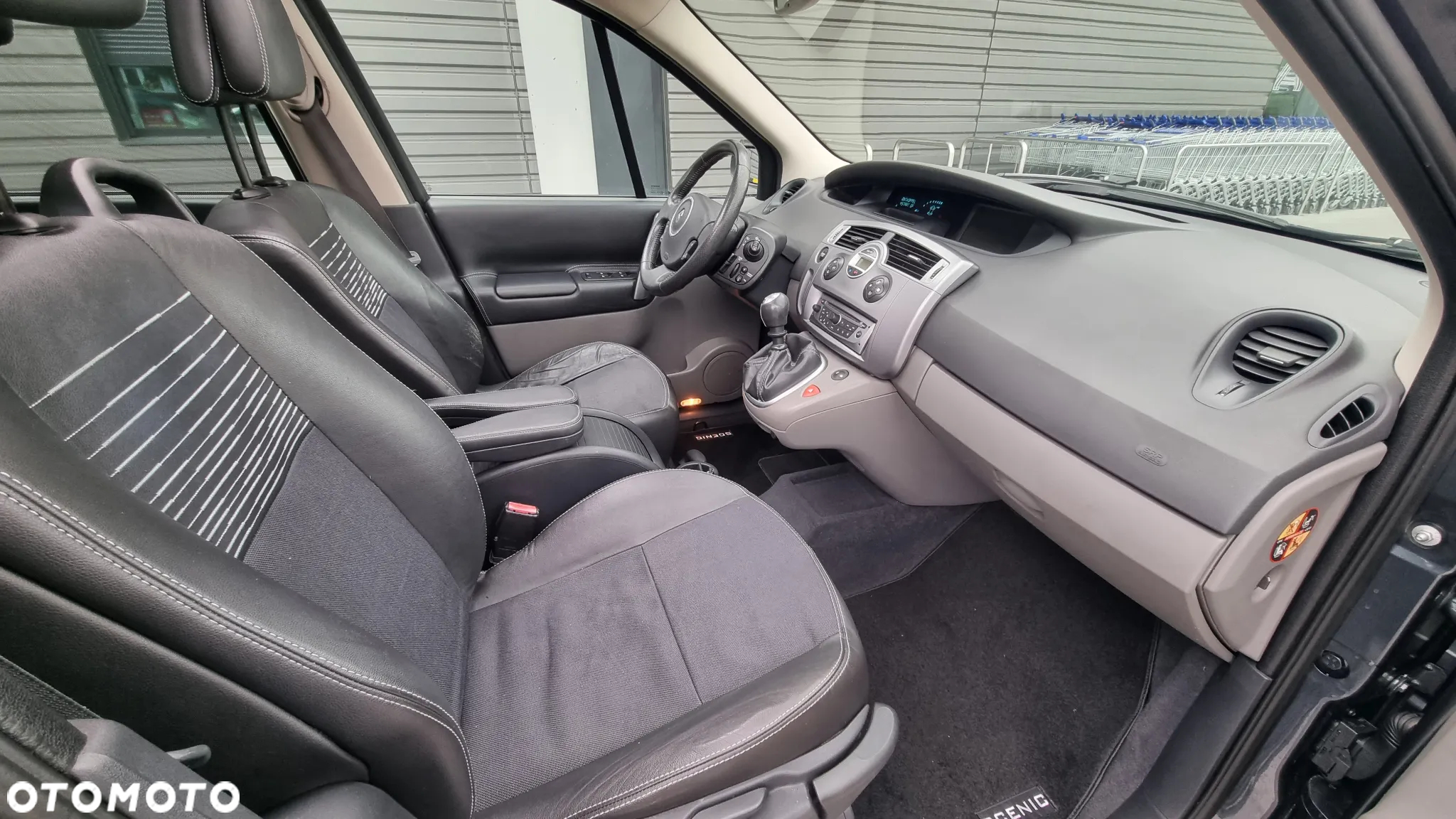 Renault Grand Scenic 2.0 16V Privilege - 18