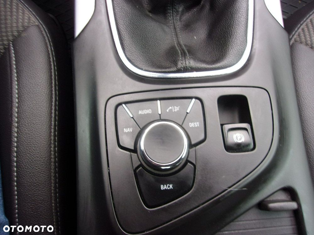 Opel Insignia 1.6 Turbo Cosmo - 21