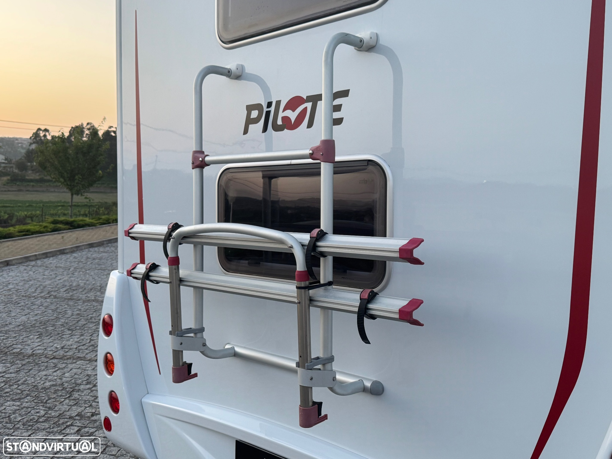 Pilote Aventura A650 6.47M, 6 lugares - 54