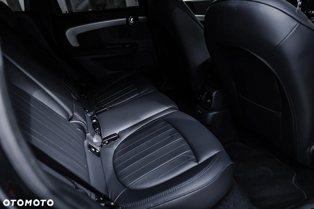 MINI John Cooper Works ALL4 sport - 15