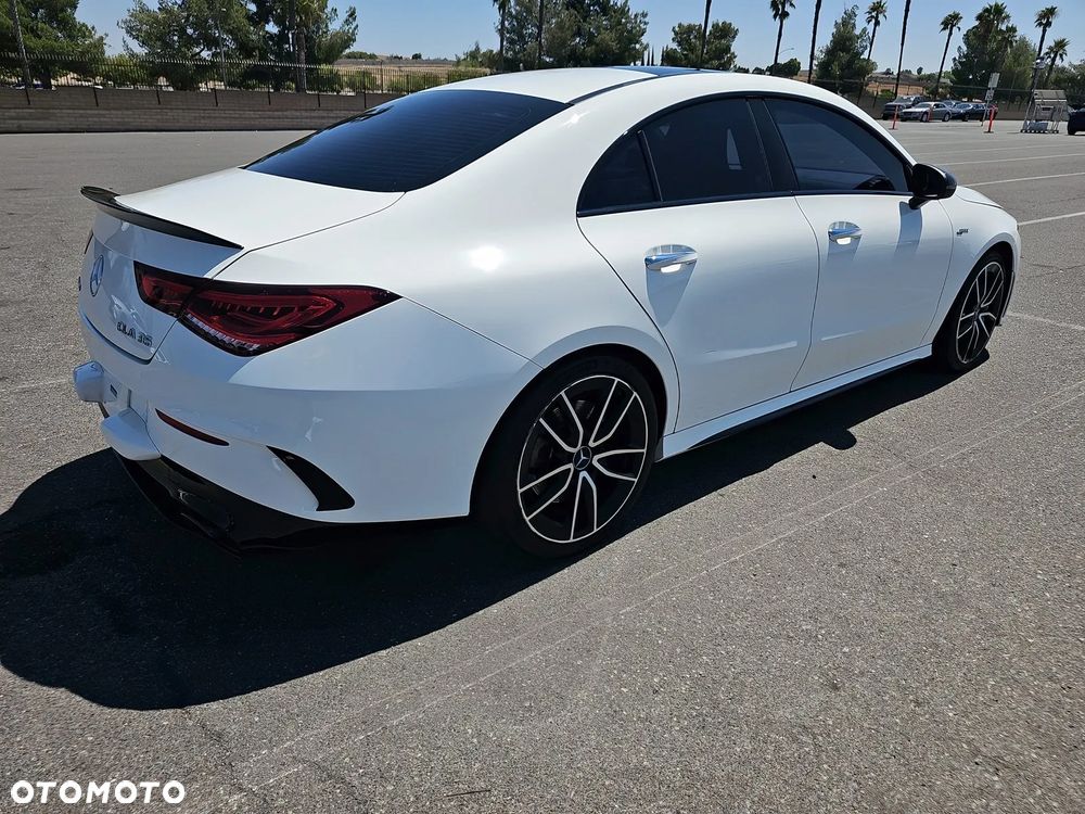 Mercedes-Benz CLA AMG 35 4-Matic 7G-DCT - 2