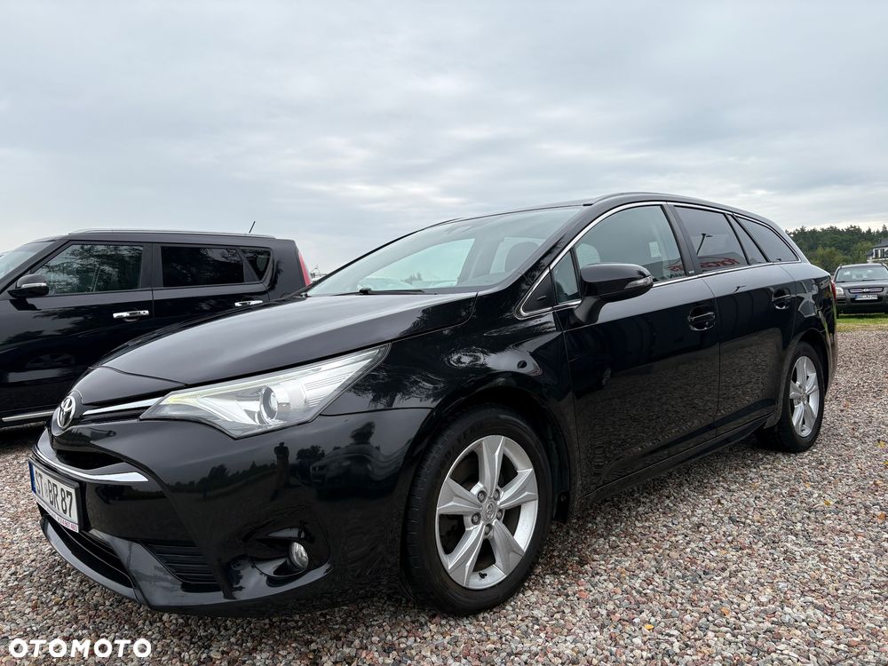 Toyota Avensis Touring Sports 2.0 D-4D Edition S+ - 2