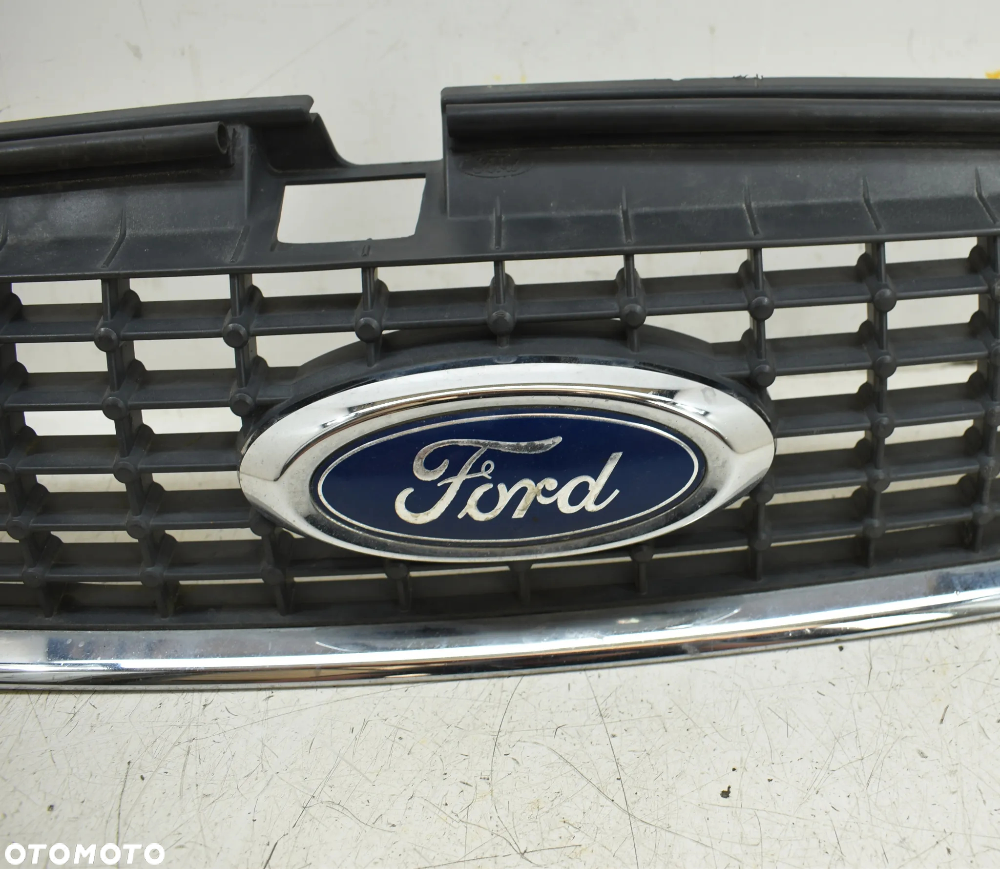 GRILL ATRAPA CHŁODNICY FORD MONDEO MK4 1.8TDCI 7S71-8200-D - 3