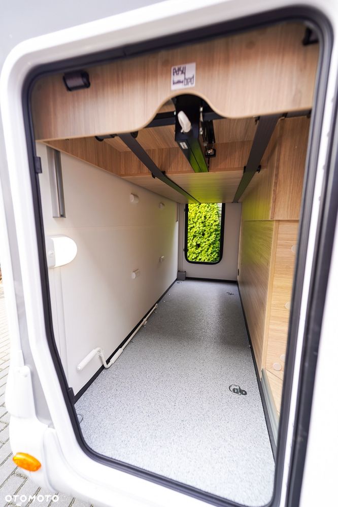 Ford Chausson 720 Titanium Line - 24