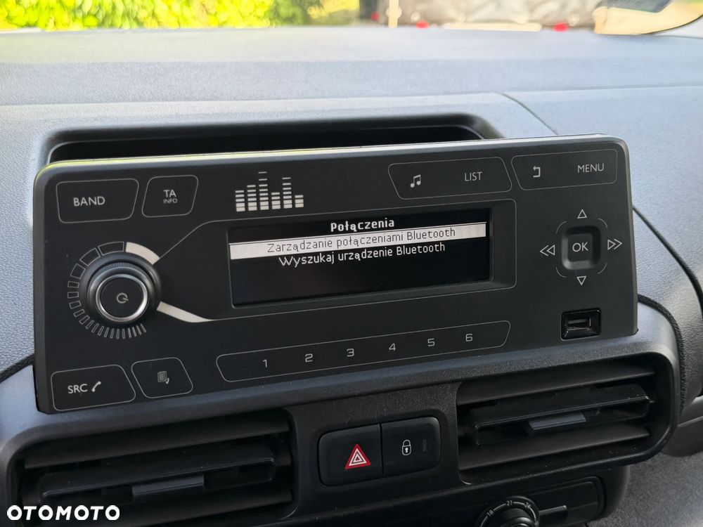 Citroën BERLINGO - 21