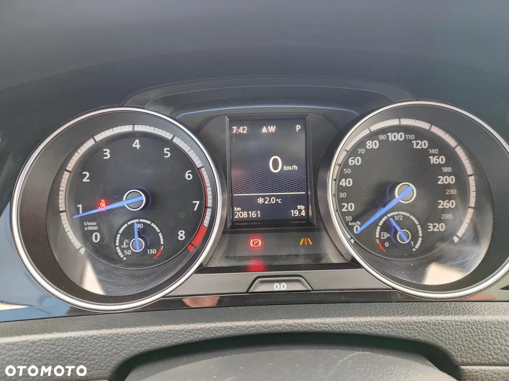 Volkswagen Golf R 4Motion (BlueMotion Technology) DSG - 23