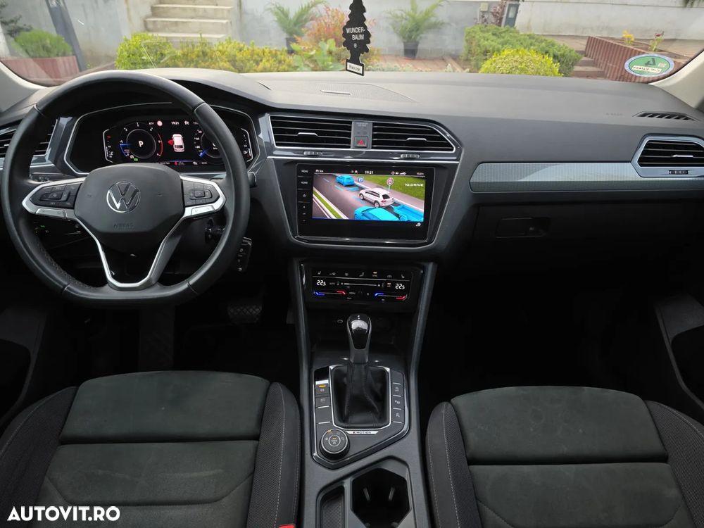 Volkswagen Tiguan 2.0 TDI 4Mot DSG Elegance - 8