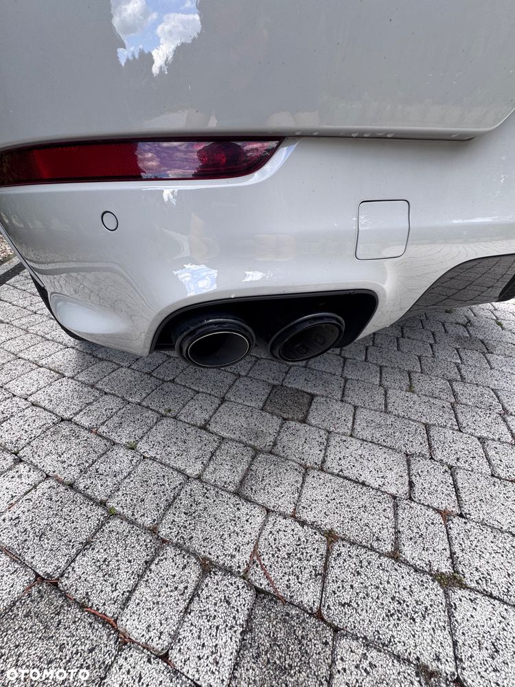 Porsche Cayenne - 24