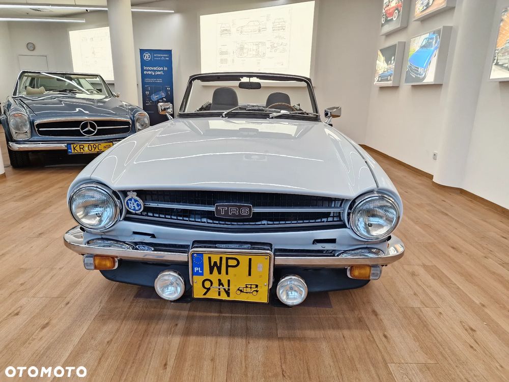 Triumph TR6 - 5