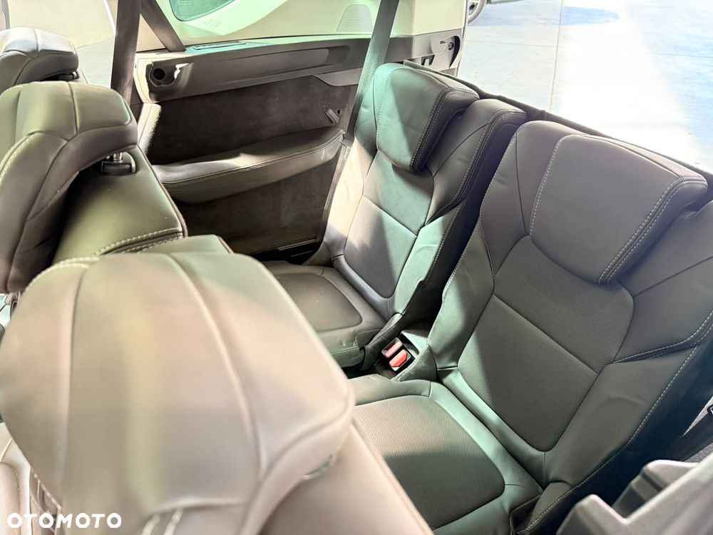 Renault Espace 1.6 TCE Initiale Paris EDC 7os - 16