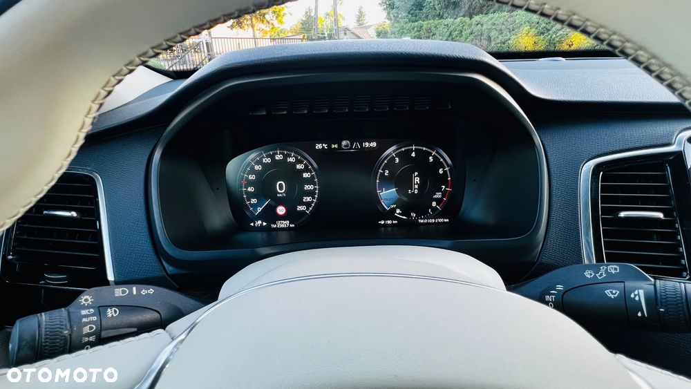 Volvo XC 90 - 28