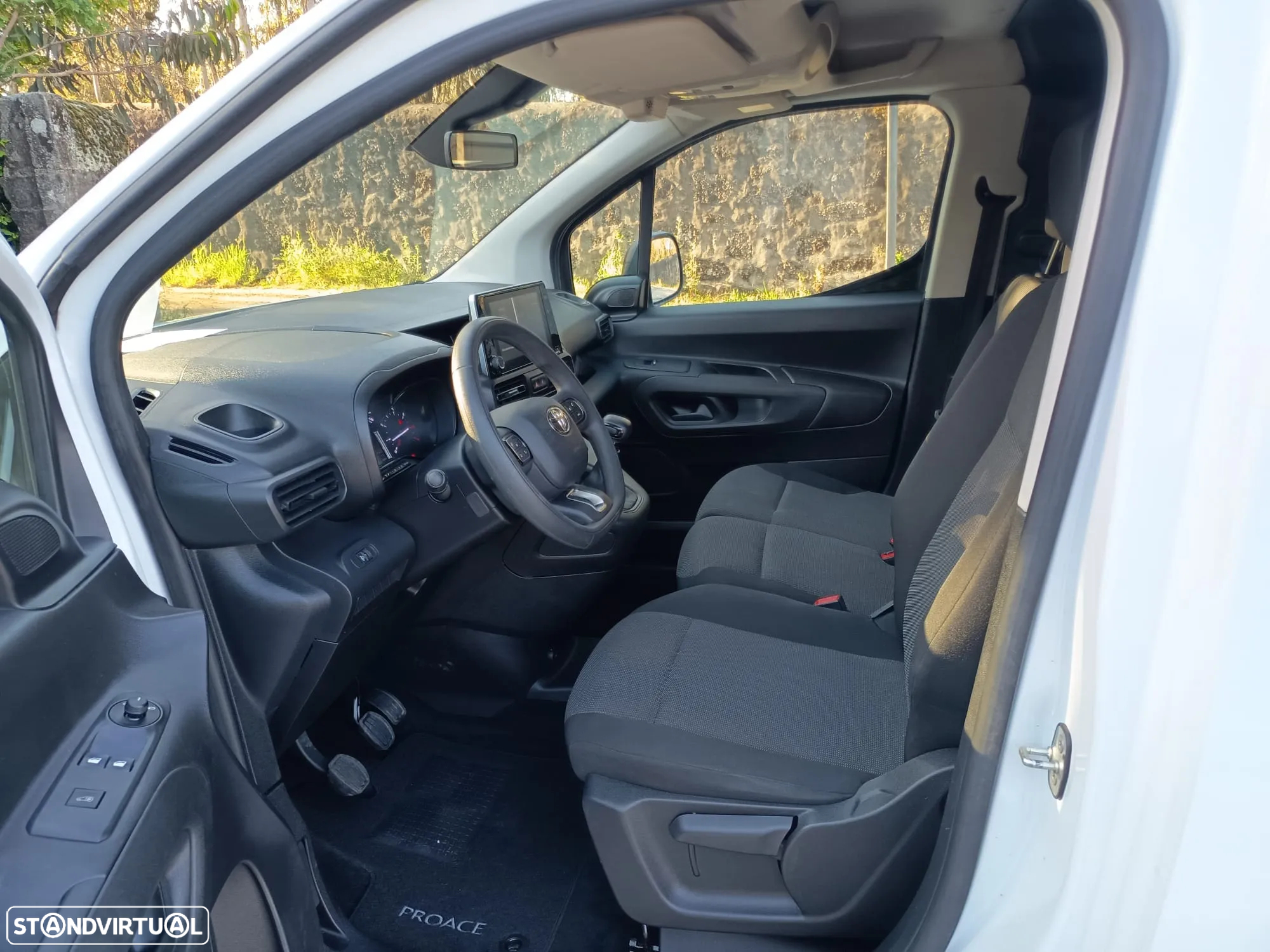 Toyota Proace City 1.5 D4D - 8