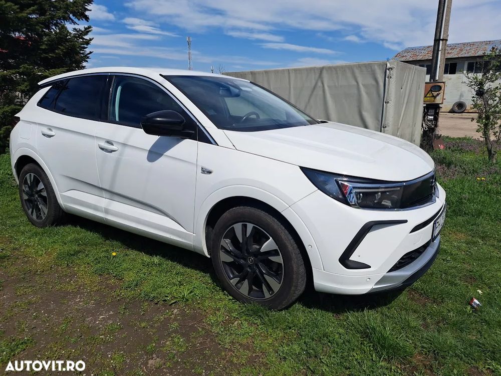 Opel Grandland 1.5 START/STOP AT8 GS Line - 2