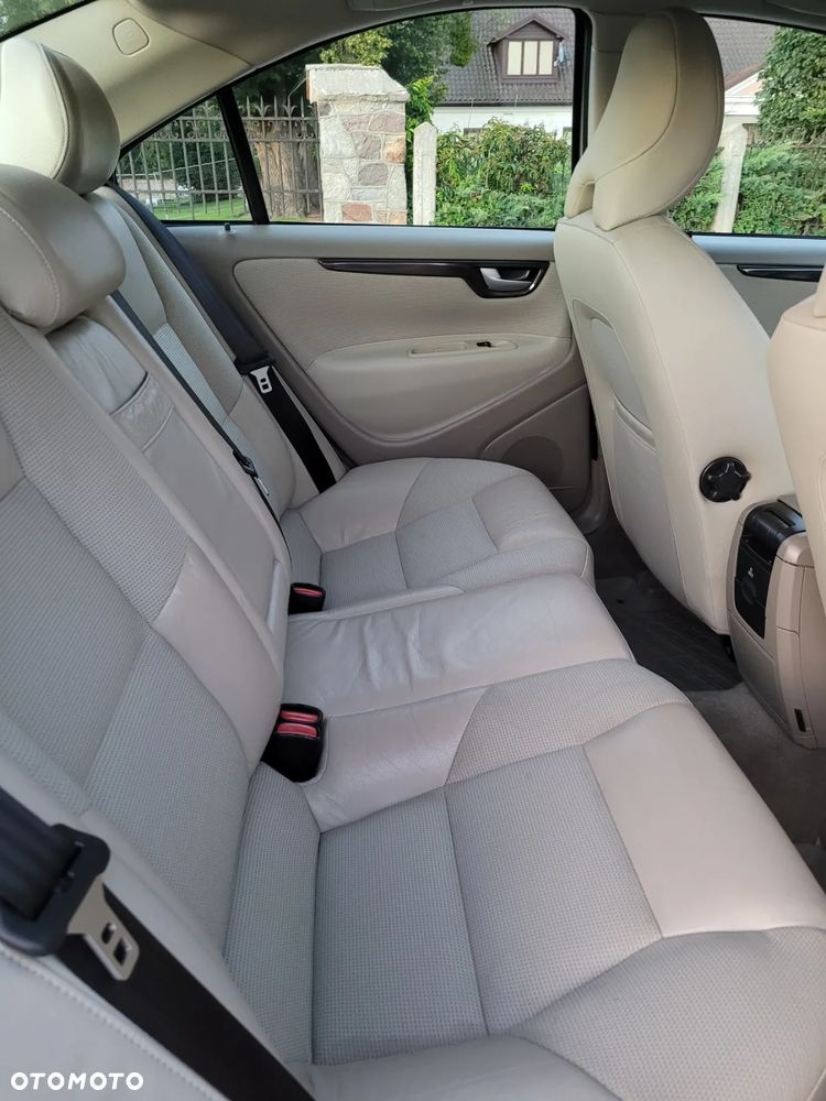 Volvo S60 2.5 T Momentum - 35