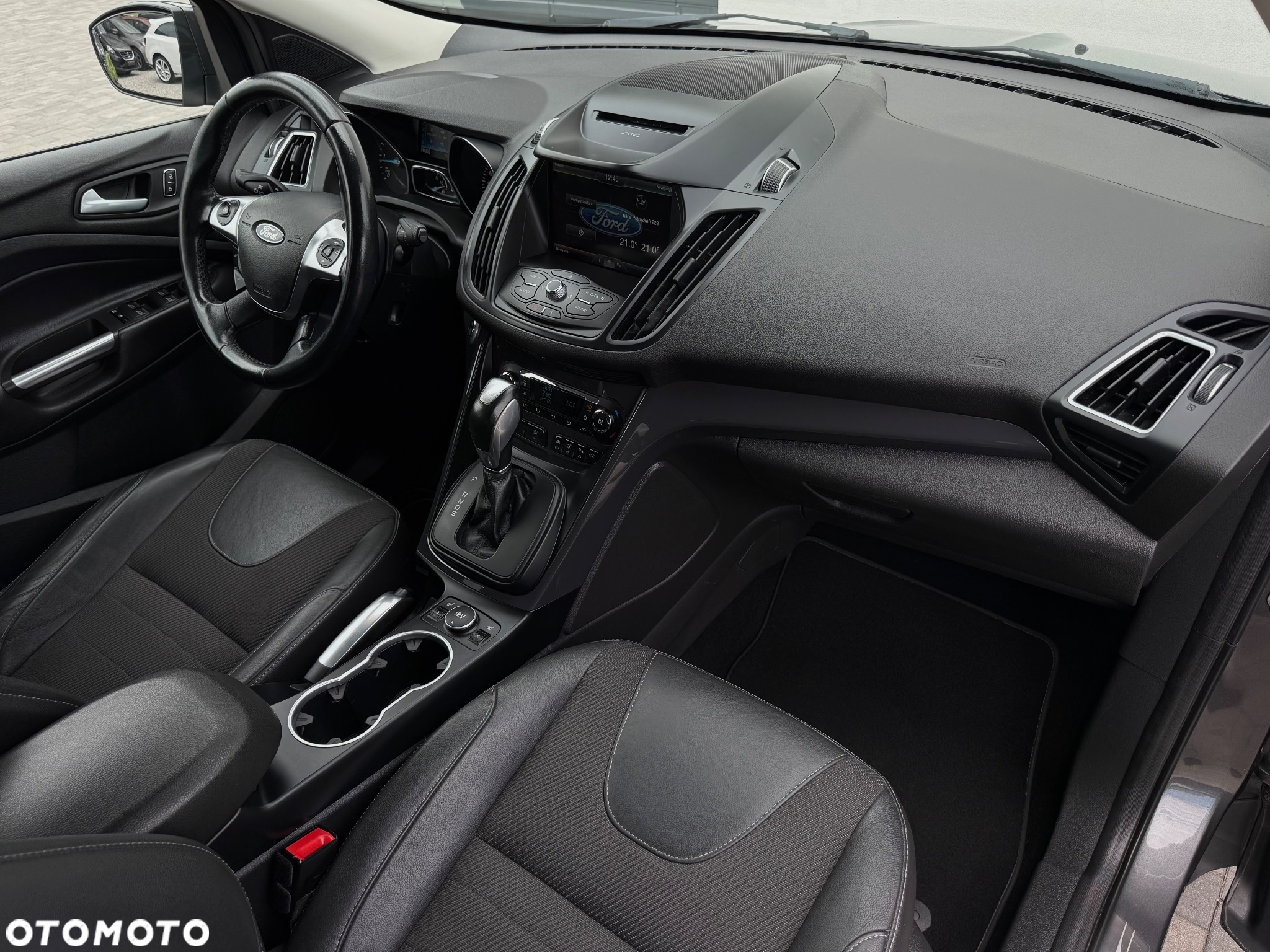 Ford Kuga 2.0 TDCi 4WD Titanium - 25