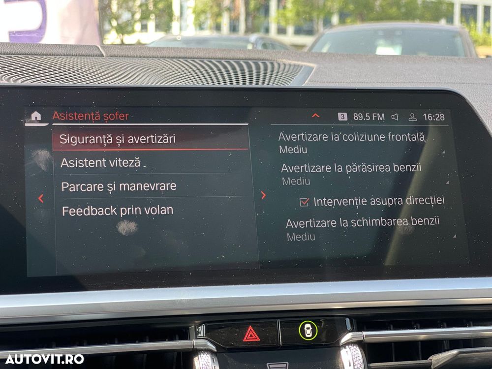 BMW Seria 3 320d xDrive AT MHEV - 27
