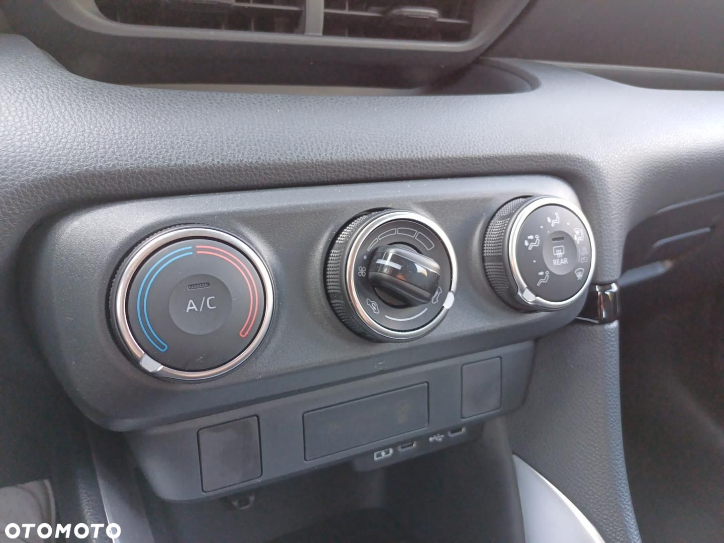 Toyota Yaris 1.5 Comfort CVT - 24
