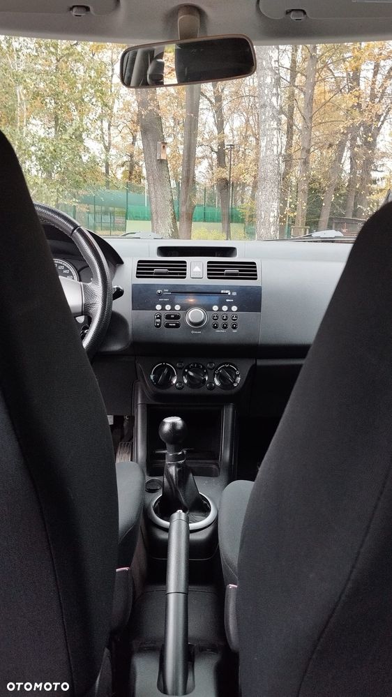 Suzuki Swift 1.3 DDiS Club - 16