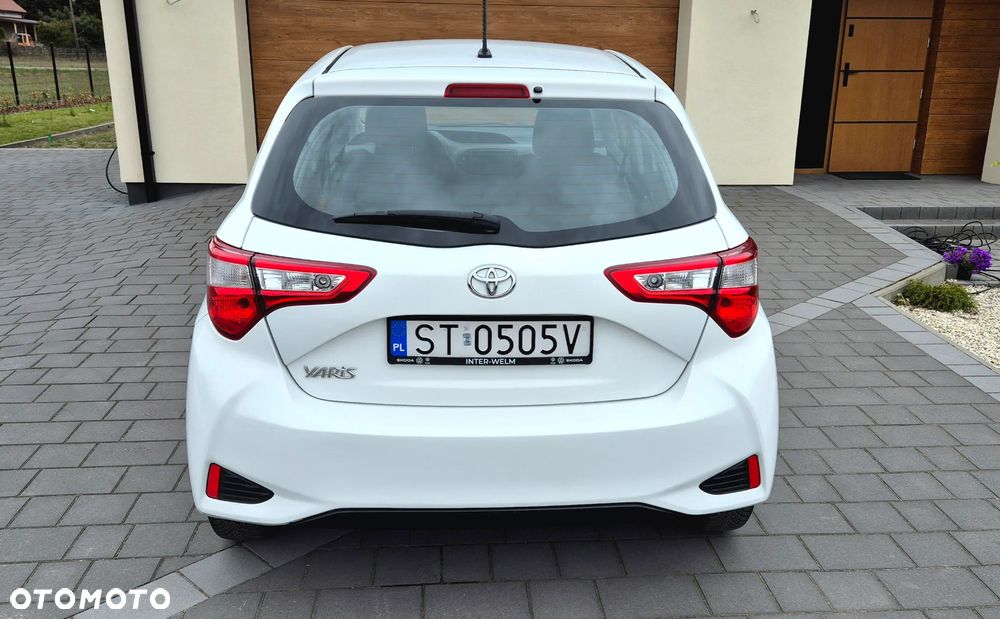 Toyota Yaris 1.5 Active - 10