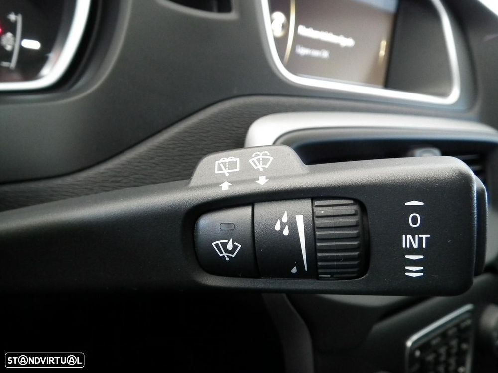 Volvo V40 1.6 D2 Kinetic - 27
