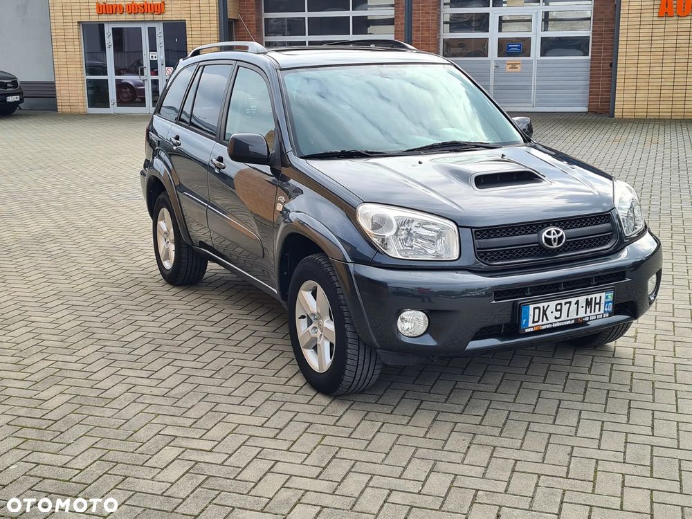 Toyota RAV4 2.0 D-4D 4x4 - 2