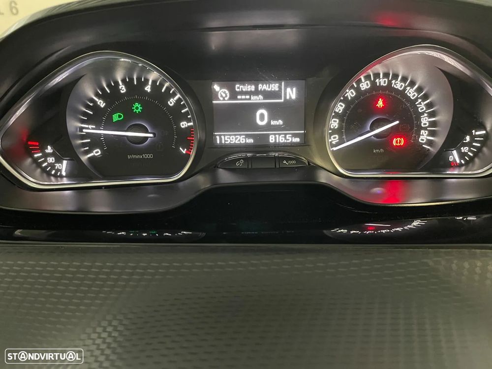 Peugeot 2008 - 22
