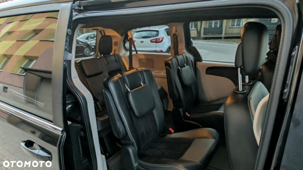 Dodge Grand Caravan 3.6 Express - 13
