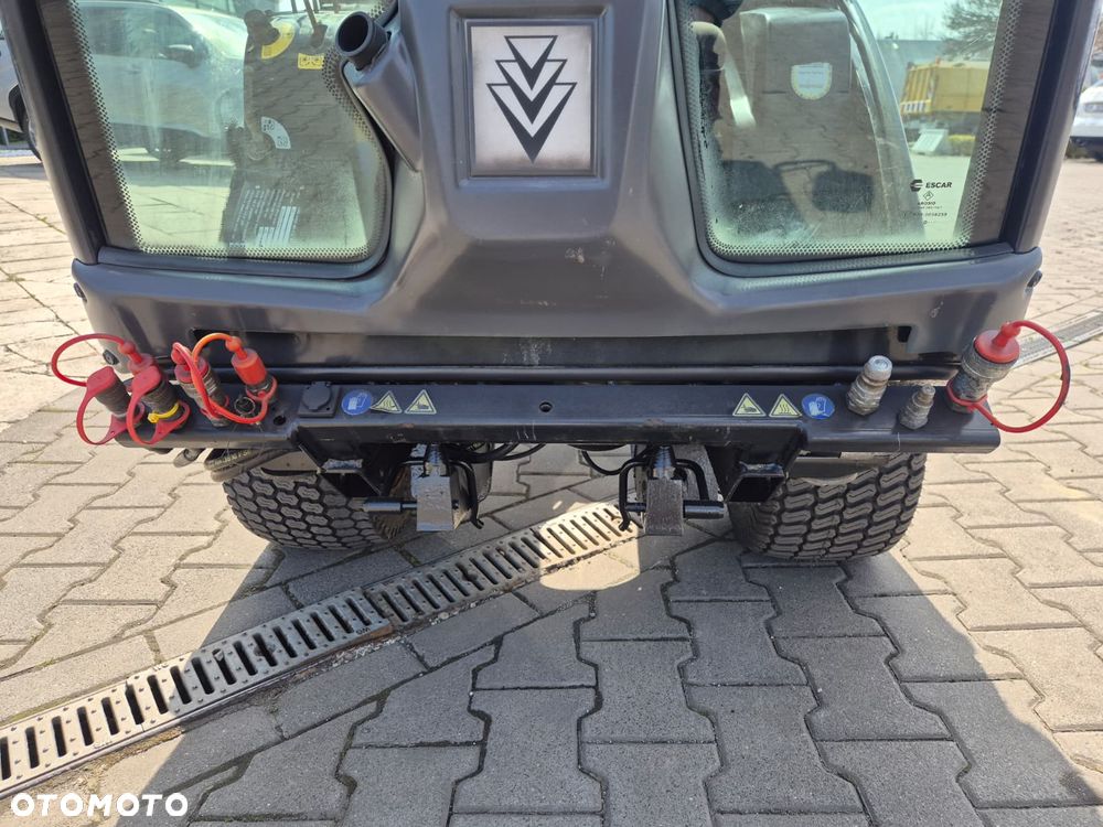 Kaercher MIC C34 / NOŚNIK NARZĘDZI / PRZYCZEPA WYWROTKA / IDEALNY DO MIASTA / ZAMIATARKA / PŁUG SNIEŻNY / 4X4 / NISKIE MOTOGODZINY / JEDNO URZĄDZENIE WIELE ZASTOSOWAŃ! - 38