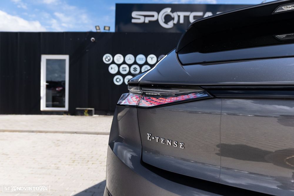 DS DS4 E-Tense Performance Line EAT8 - 8