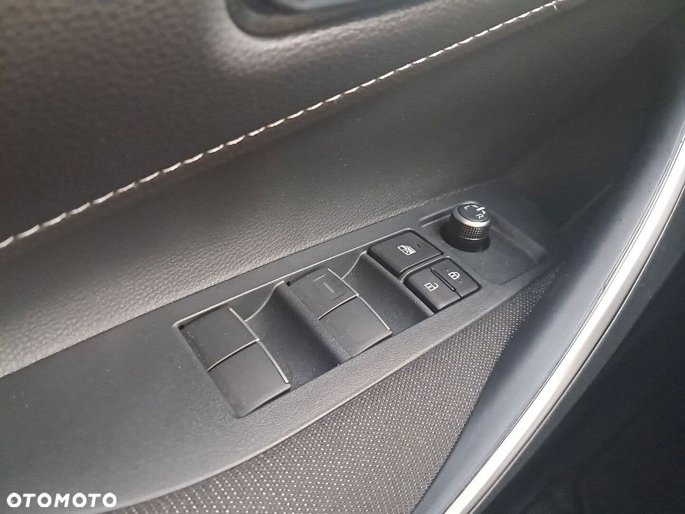 Toyota Corolla 1.8 Hybrid Comfort - 22