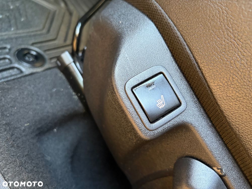 Toyota Aygo x-clusiv - 9